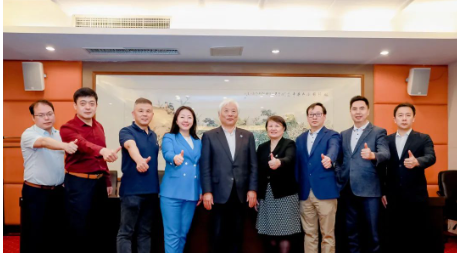 UMT2023参访第9站|教学中心主任刘松艳、胡昆鹏一行到青岛正利电力装备有限公司参观考察