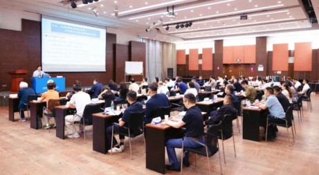 UMT5月课程｜国际经济形势分析与对策&创新思维与决策